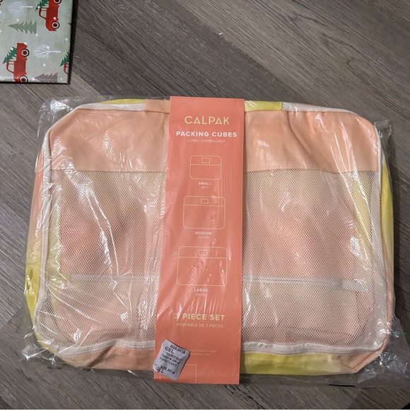 CALPAK Packing Cubes, set of 3 - Picture 3 of 3